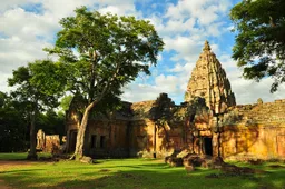 Chaloem Phra Kiat district