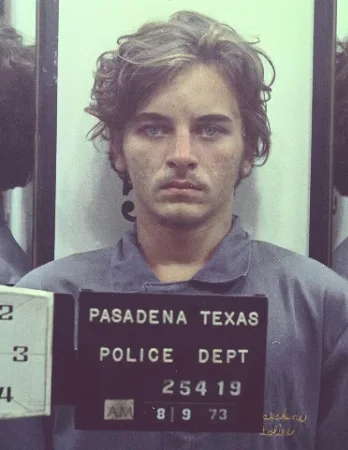 Elmer Wayne Henley