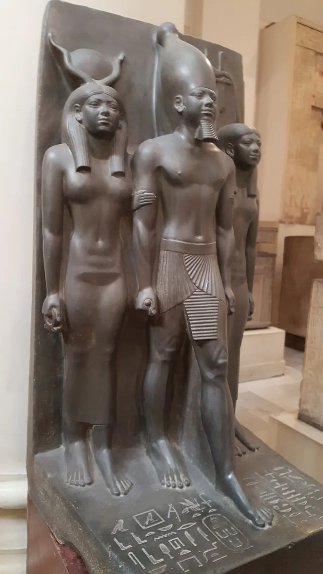 Menkaure triads