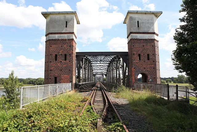 Berlin-Blankenheim railway
