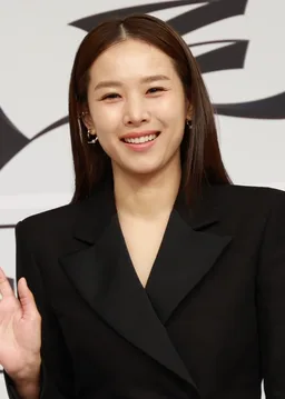 Jo Yoon-hee