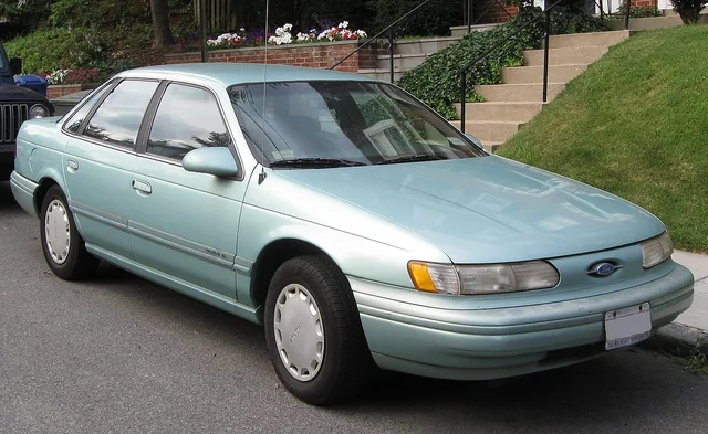 Ford Taurus (second generation)