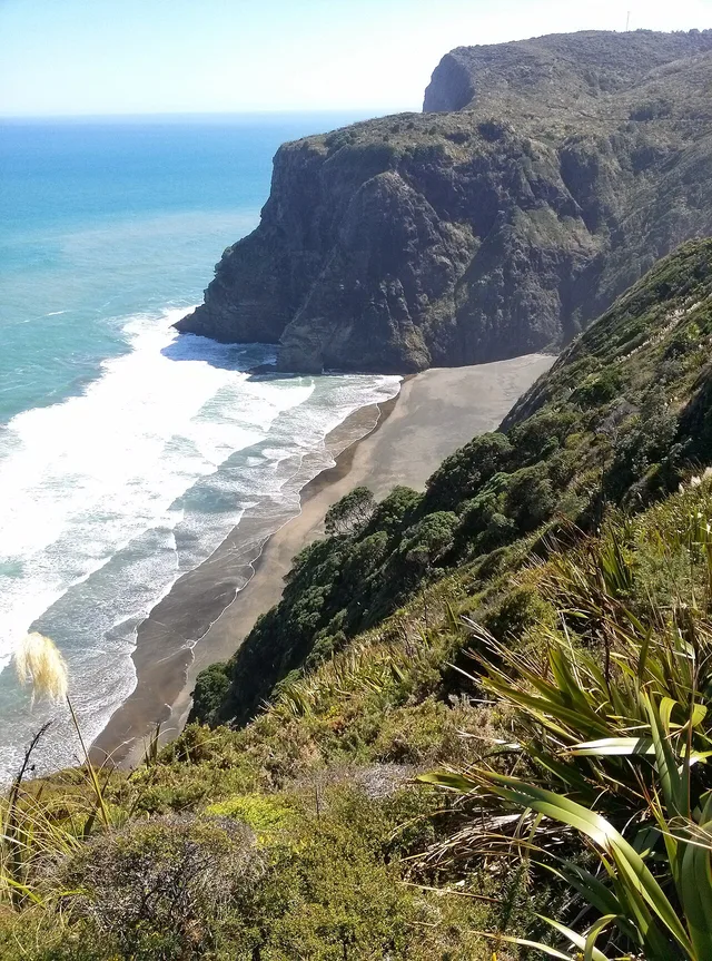 Te Unuhanga-a-Rangitoto / Mercer Bay