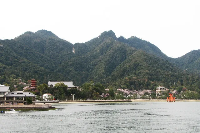 Île Itsuku