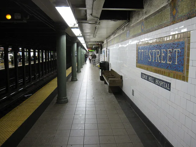 77th Street station